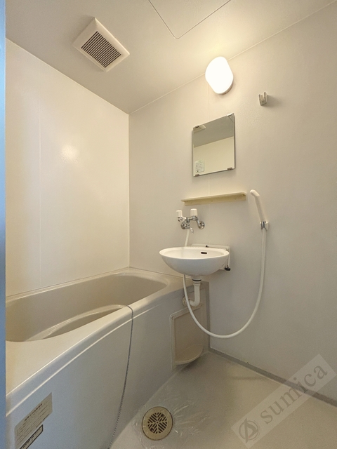 バス・シャワールーム　ゆったりお寛ぎください♪♪