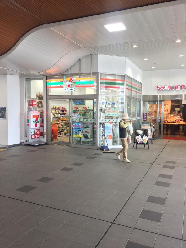 コンビニ　コンビニ（コンビニ）まで501m