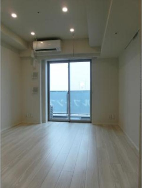 居室・リビング　玄関まわり！