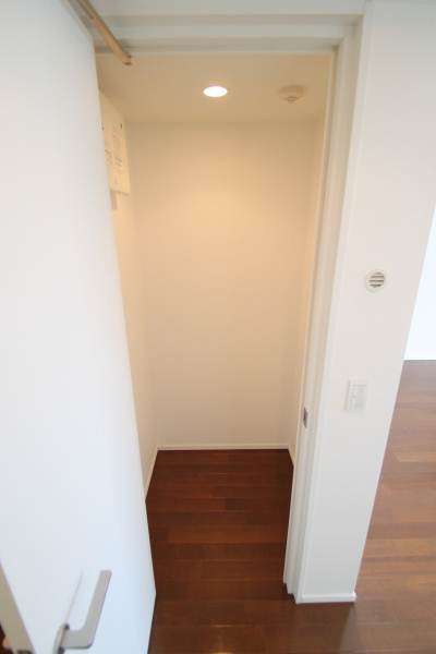 収納　ウォークインクロゼット