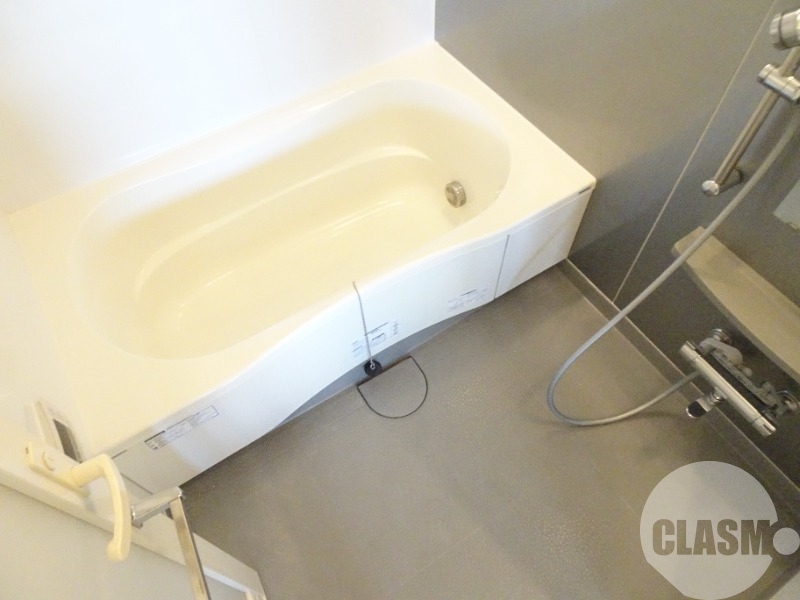 バス・シャワールーム　追い焚き機能付きバス♪