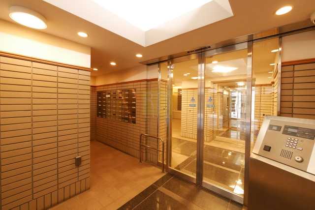 エントランス　コンフォリア千石