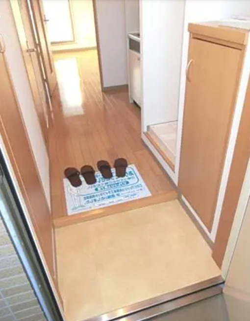 玄関　※別室参考写真