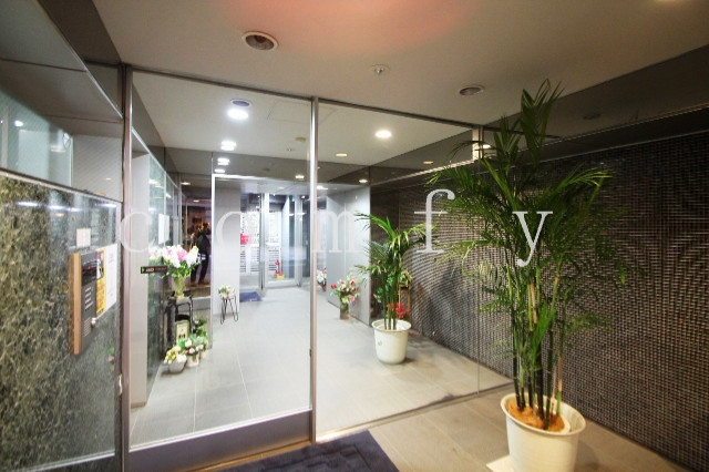 セキュリティ　オートロック付き