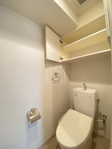 トイレ　レジディア心斎橋ウエスト　トイレ