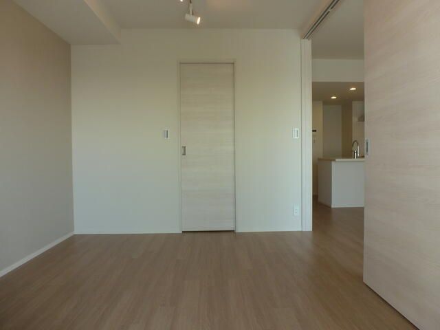 バルコニー　モニタ付インターホン　防犯カメラ