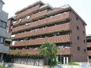 建物外観　大型スーパー近く！