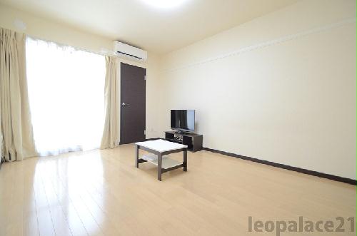 居室・リビング　居室1