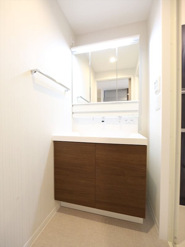 洗面設備　脱衣所　シャンプードレッサー