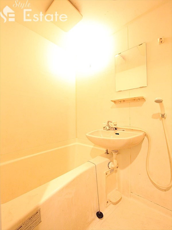 バス・シャワールーム　バスルーム