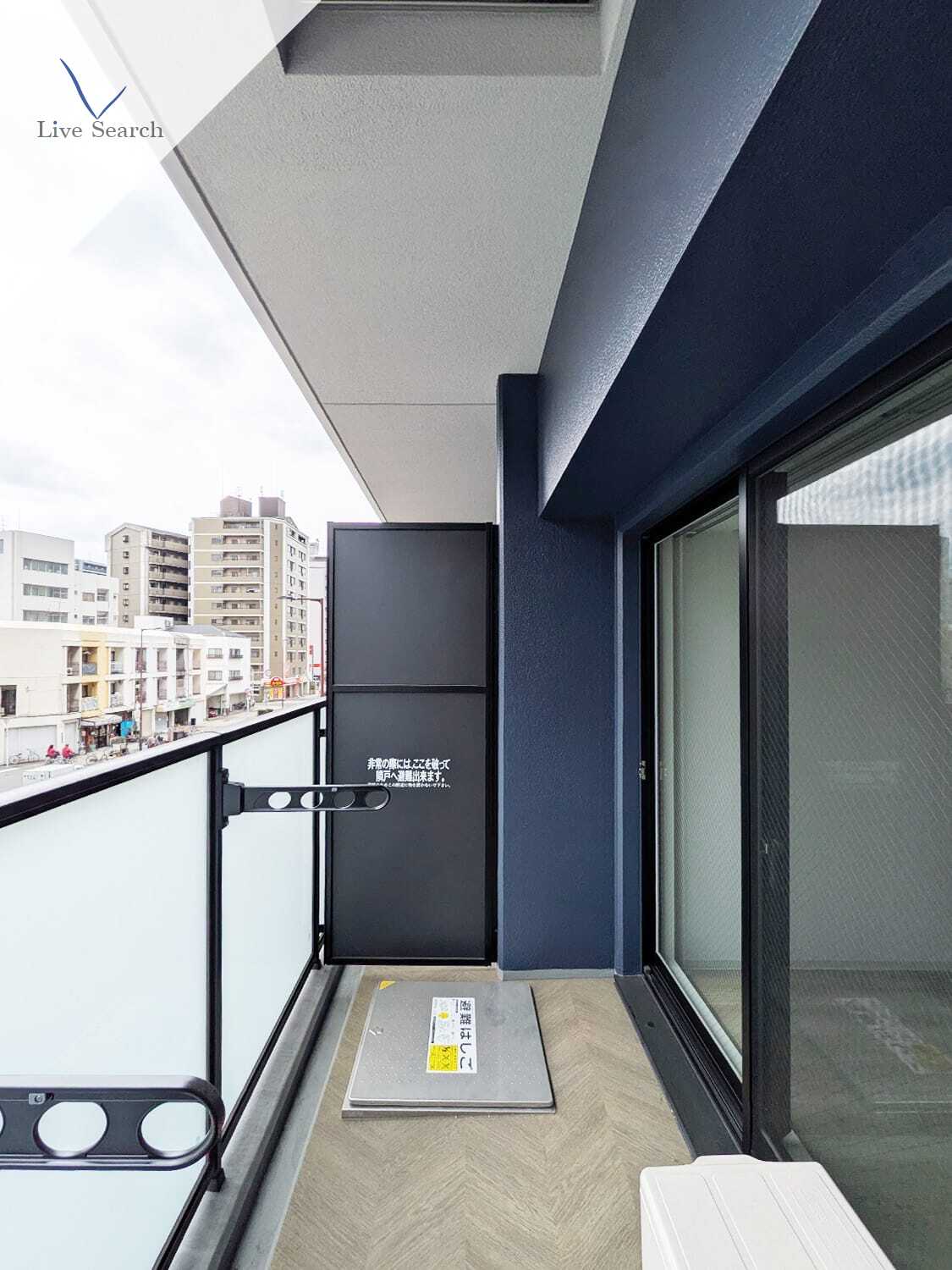 バルコニー　Alivis九条　バルコニー