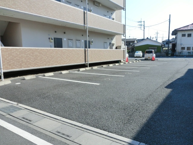 駐車場　駐車しやすいゆったりとした駐車場です※空き要確認