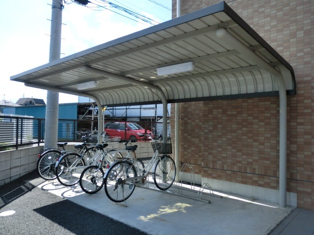 その他共有部分　屋根付き駐輪場