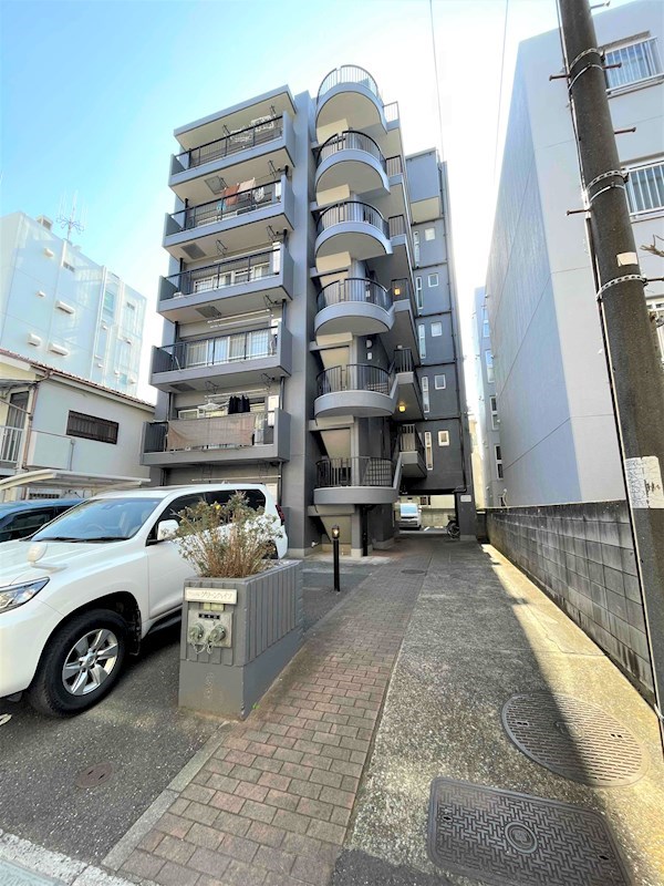 建物外観　落ち着いたおしゃれな外観です