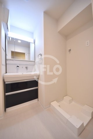 洗面設備　グレースリバー中之島　洗面脱衣所