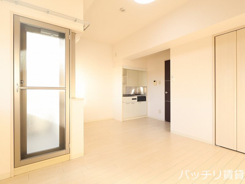 居室・リビング　別室写真の為、現状を優先いたします。