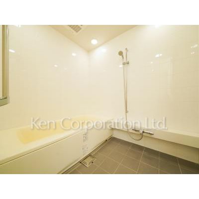 バス・シャワールーム　同タイプ46階のお部屋を撮影。仕様が異なることがあります。