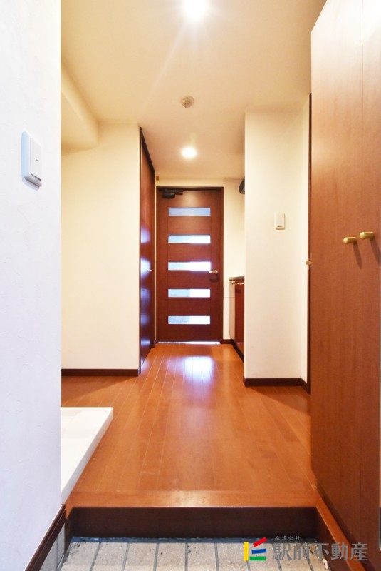 玄関　※同タイプ別部屋