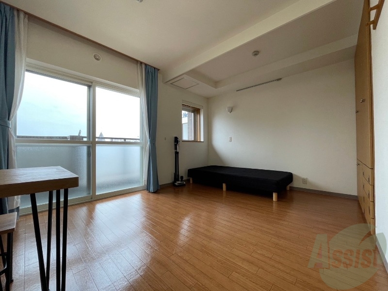 居室・リビング　広くてきれいなリビングです！快適に過ごせそうですね。