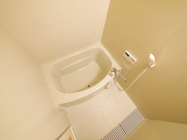 バス・シャワールーム　ゆったり過ごせるお風呂です