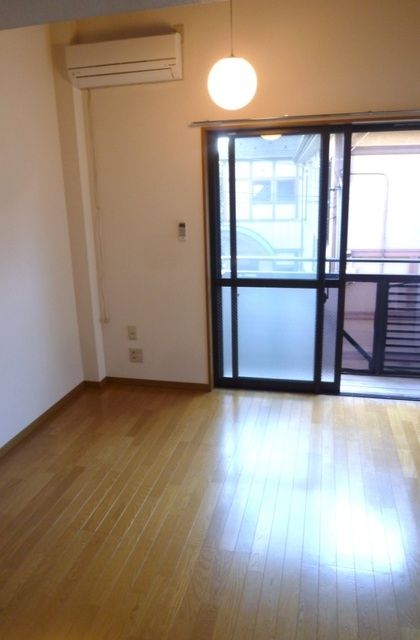 バルコニー　★綺麗なフローリングのお部屋です★