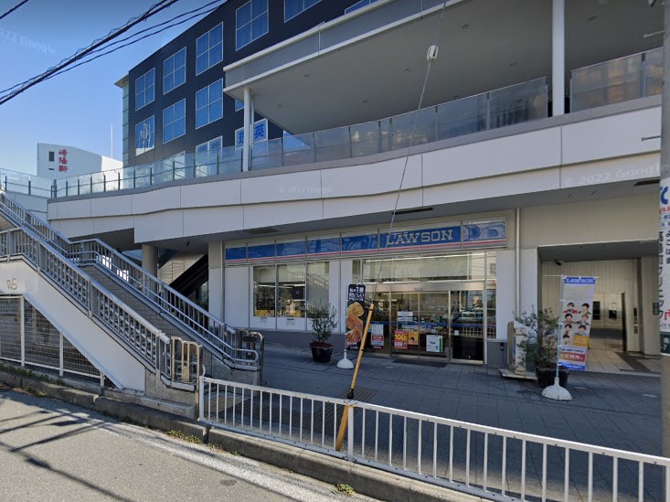 コンビニ　ローソン（コンビニ）まで162m