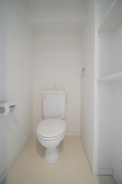 トイレ　ゆったりとした空間のトイレです
