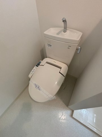 トイレ　脱衣スペースもあります