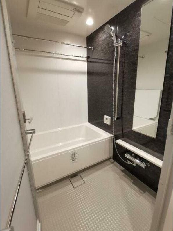 バス・シャワールーム　別号室の参考写真