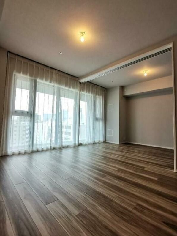 居室・リビング　別号室の参考写真