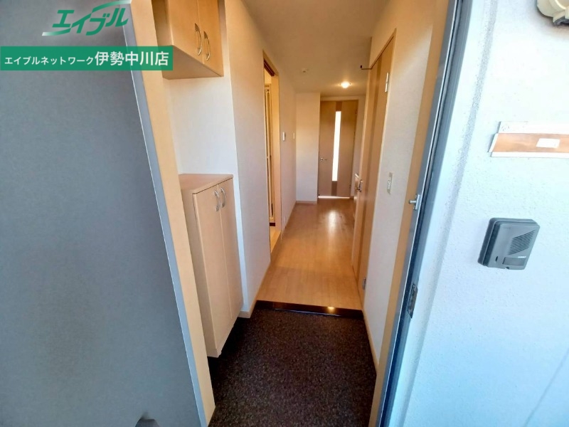 玄関　同型参考写真