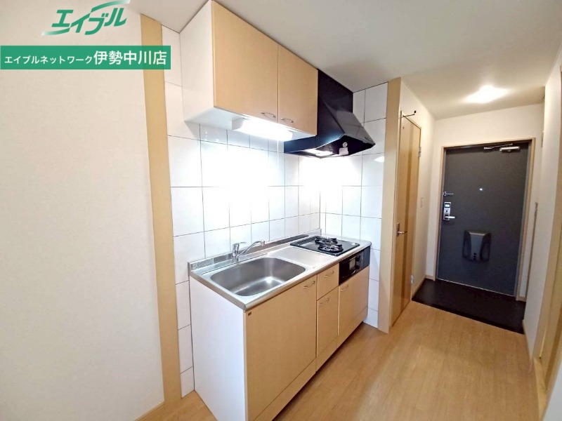 キッチン　同型参考写真