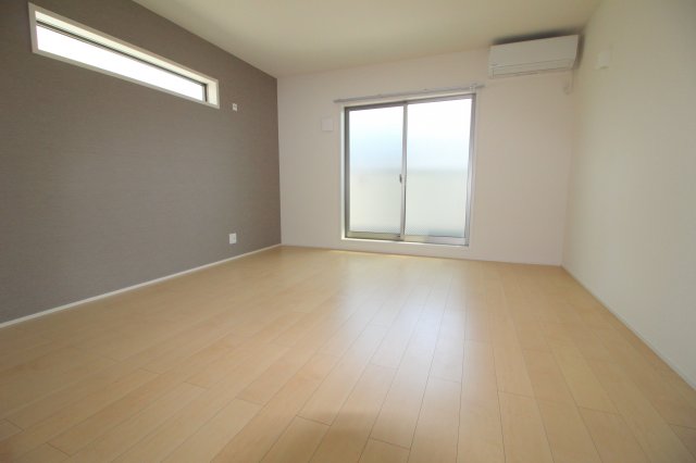 居室・リビング　別室の写真使用