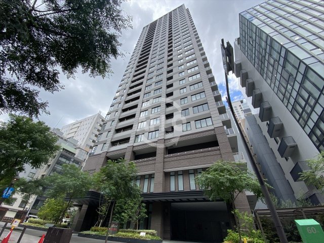 建物外観　クレヴィアタワー大阪本町　外観