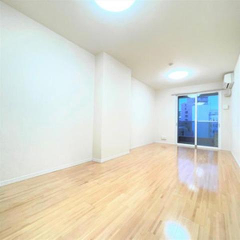 居室・リビング　室内