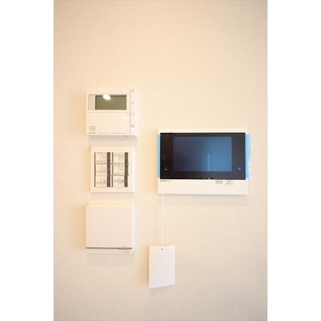 セキュリティ　モニター付きインターホンで安心です。