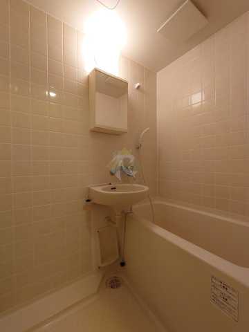 バス・シャワールーム　若葉レジデンス