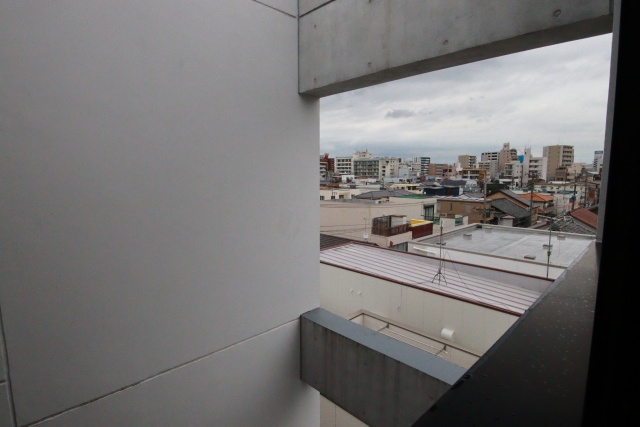 バルコニー　※別室の参考写真の為、現況優先です。