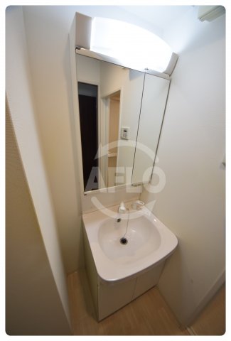 洗面設備　PARK HILLS玉造Kalmia　洗面化粧台