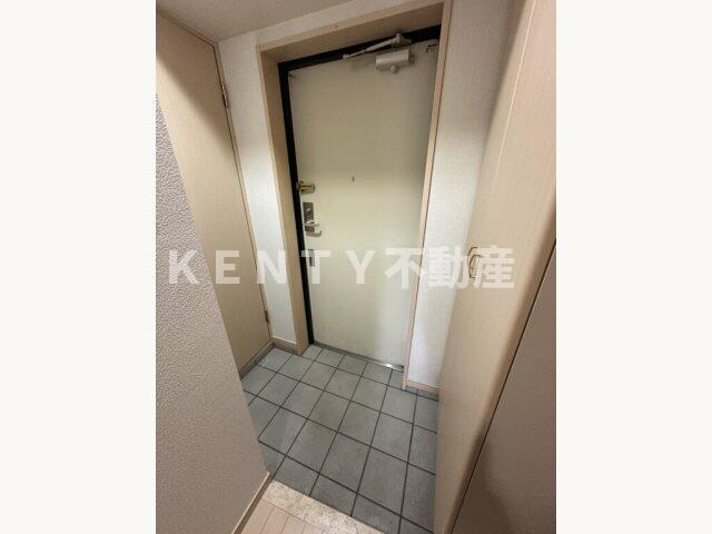 玄関　収納もある玄関です