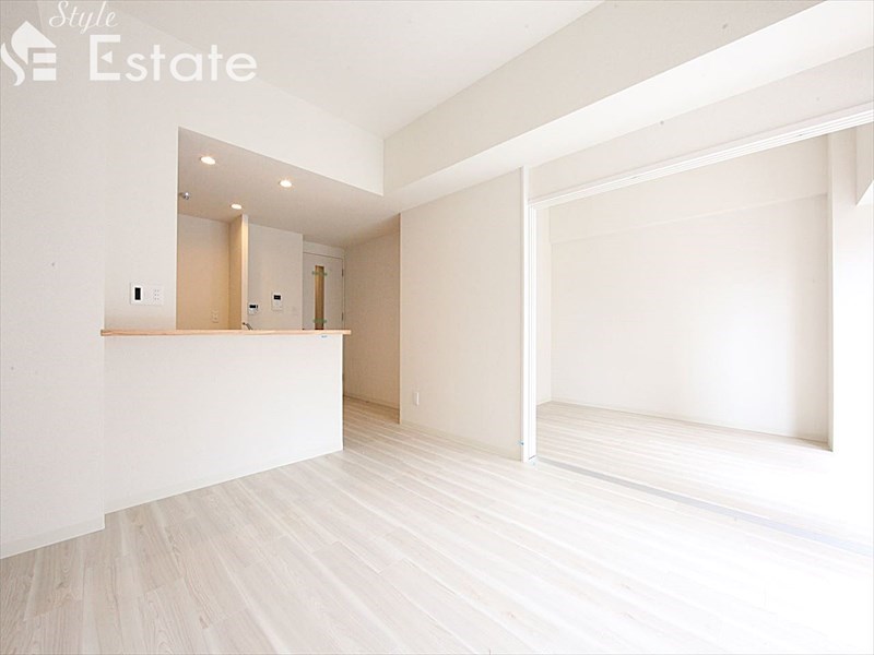 居室・リビング　内装