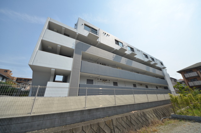 建物外観　★安心のオートロックマンションです★