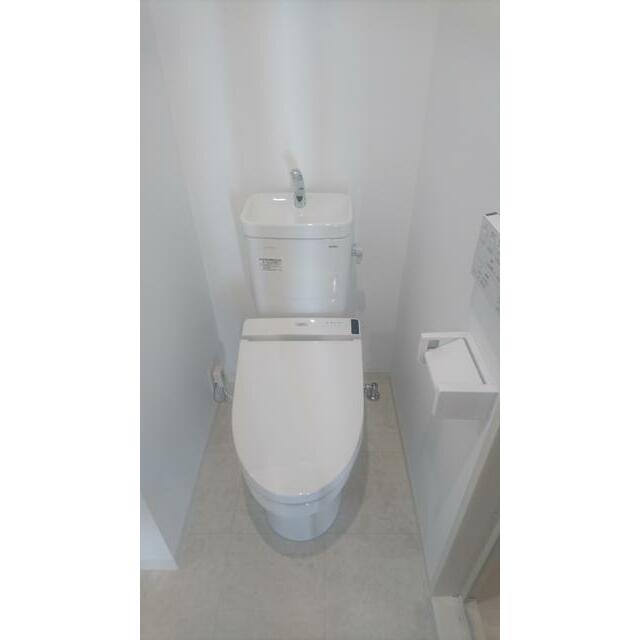 トイレ　（別タイプ参考写真）チェリーヒルズ　北区滝野川6