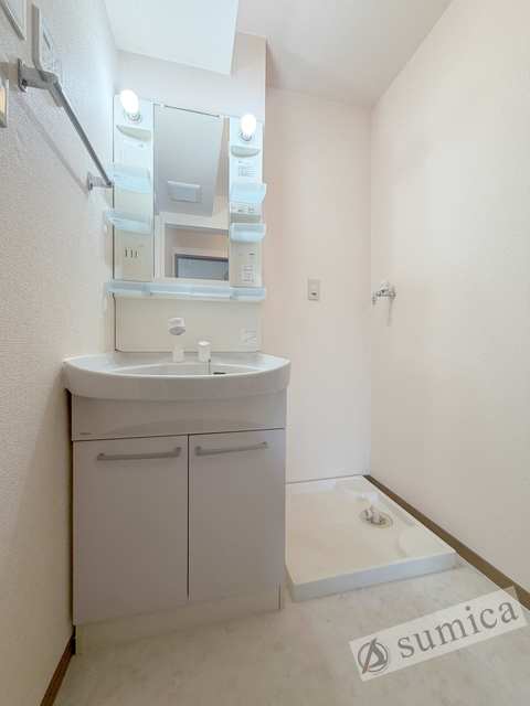 洗面設備　洗面脱衣所付き！独立洗面台が便利です♪♪