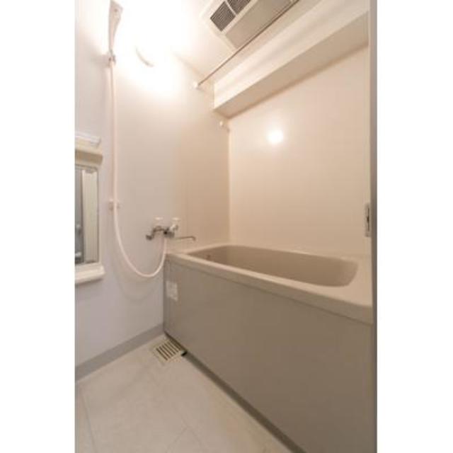 バス・シャワールーム　※写真は同タイプ住戸です。