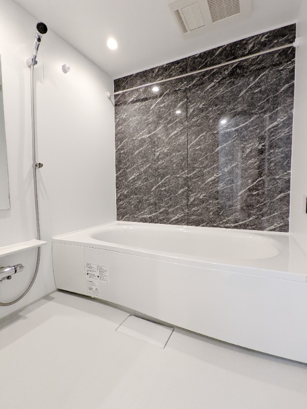 バス・シャワールーム　図面と現状に相違がある場合には現状を優先