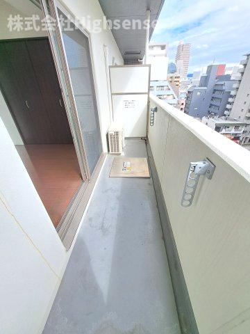 バルコニー　バルコニーからの眺めを楽しみながら食事をしませんか