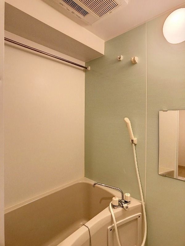 バス・シャワールーム　☆ゆったりくつろげるお風呂☆