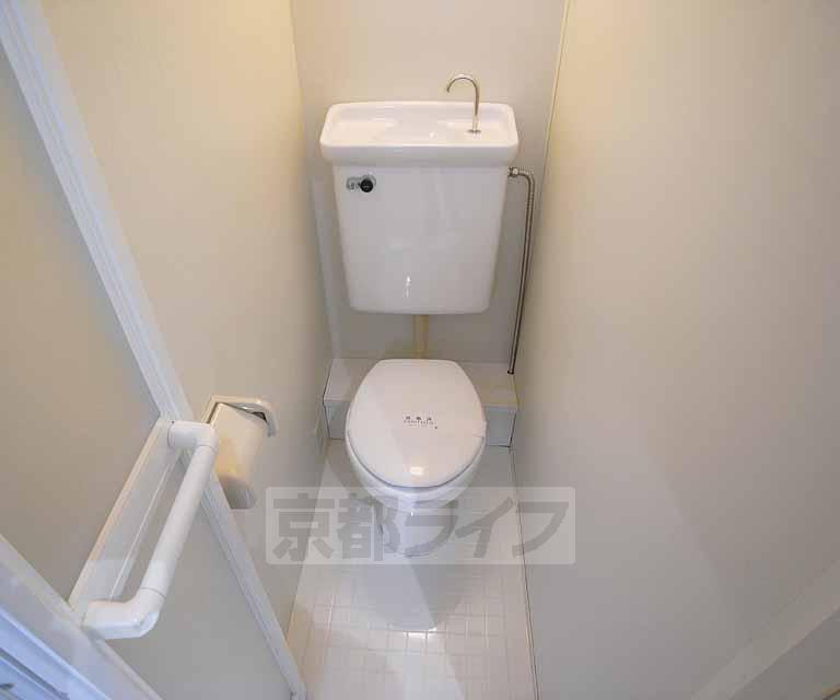 トイレ　綺麗な洋式のトイレです。