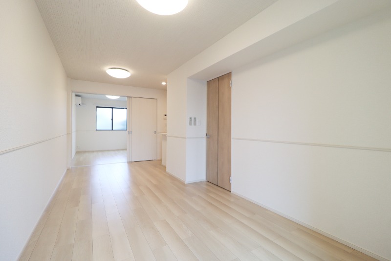 居室・リビング　図面と現状に相違がある場合には現状を優先